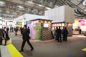 3D Wandpaneele - Heimtextil Messe - Deckenpaneele - 3D Tapeten